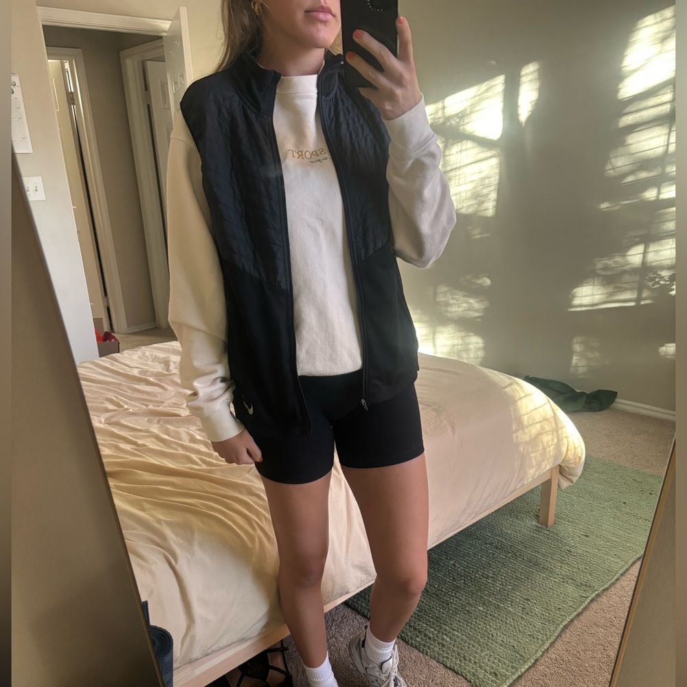 Black Nike Running Vest